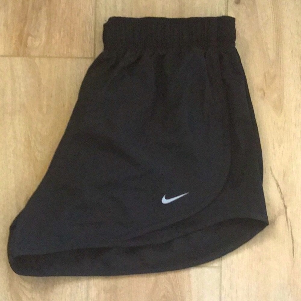 Nike Black Athletic Shorts Lightweight Dry Fit Breathable Design Size Medium - Picture 14 of 14